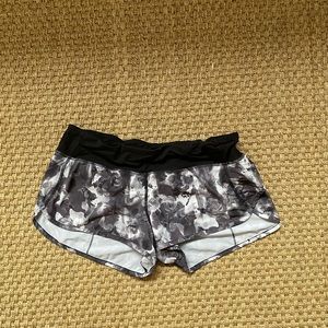 Lululemon Speed Up Short 2.5’’